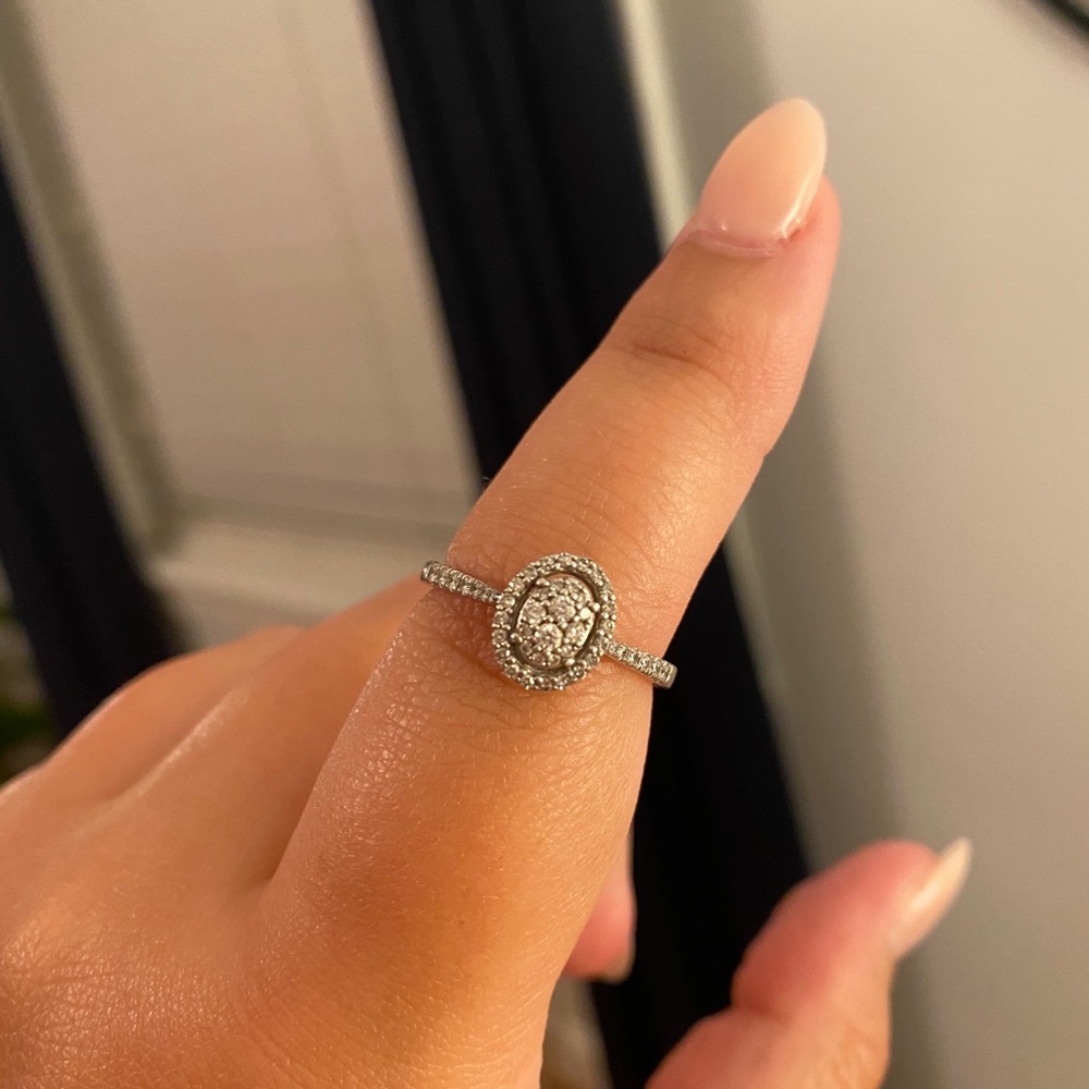 Size 8 ring